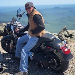 Meet your Posher, Travis